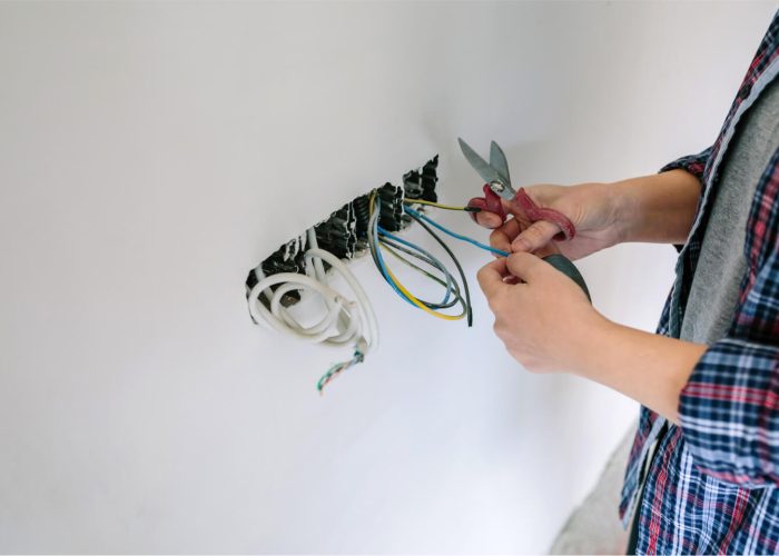 electrician-working-on-the-electrical-installation-2022-02-05-00-38-27-utc.jpg